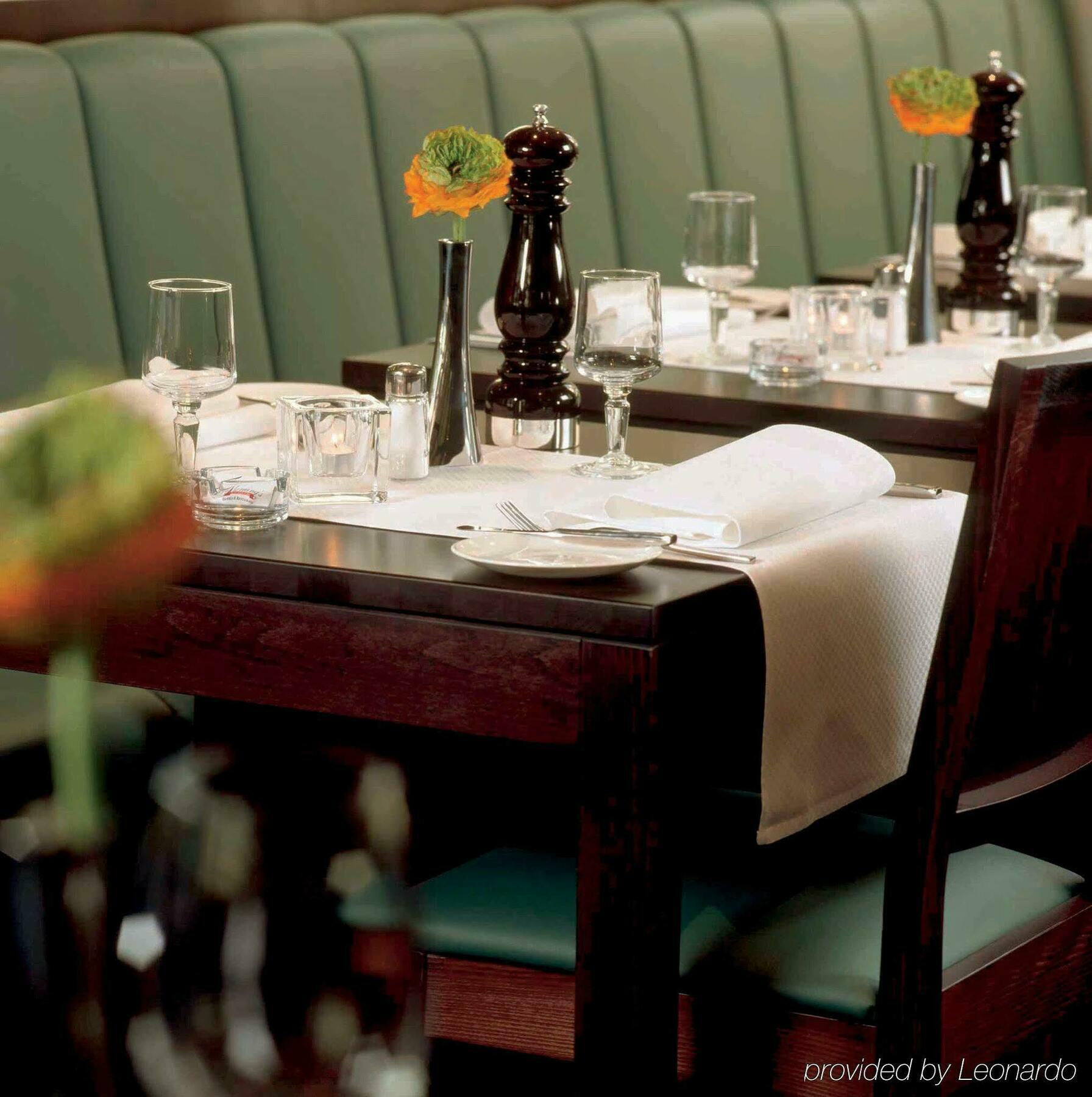 Stay2Night Bs Curych Restaurace fotografie